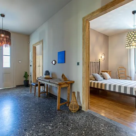 Casa Di Batsi アパート