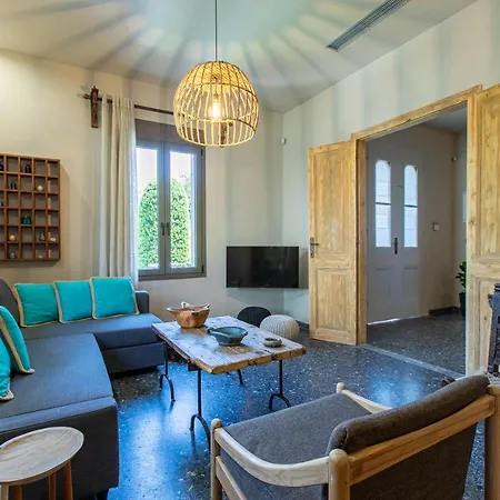 Casa Di Batsi アパート